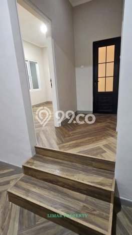 Rumah Modern 5 KT di Kota Wisata Jakarta Timur Unfurnished Rumah Modern 5 KT di Kota Wisata Jakarta Timur Unfurnished