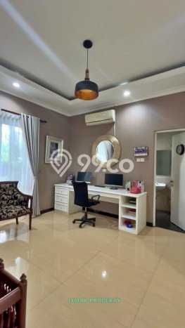 Jual Rumah Mewah Elegan Dengan View Cantik di Kota Wisata, Jakarta Timur Jual Rumah Mewah Elegan Dengan View Cantik di Kota Wisata, Jakarta Timur