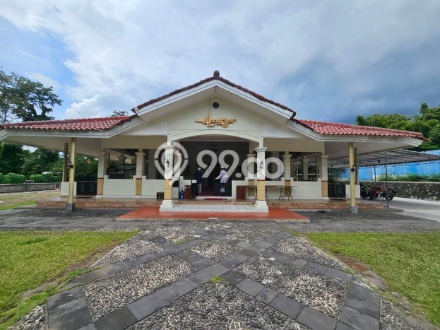 HOT DEAL! Rumah Berkualitas area Ngaglik, Sleman, Luas 648m2m² LB 600m2m² HOT DEAL! Rumah Berkualitas area Ngaglik, Sleman, Luas 648m2m² LB 600m2m²