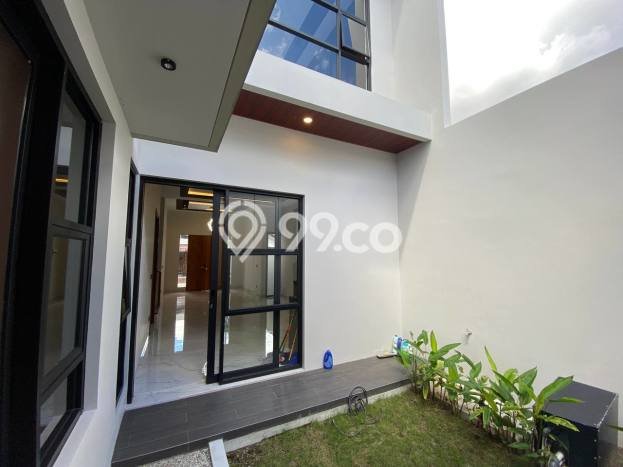 Rumah SUPER MEWAH! di Ngaglik, Sleman, Luas 148m² Bangunan 186m², HARGA SPESIAL Rumah SUPER MEWAH! di Ngaglik, Sleman, Luas 148m² Bangunan 186m², HARGA SPESIAL