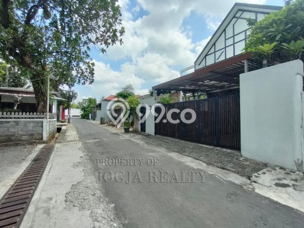 Siap Huni Rumah Mewah 5 Kamar di Ngaglik Dekat ke Mana Pun Siap Huni Rumah Mewah 5 Kamar di Ngaglik Dekat ke Mana Pun