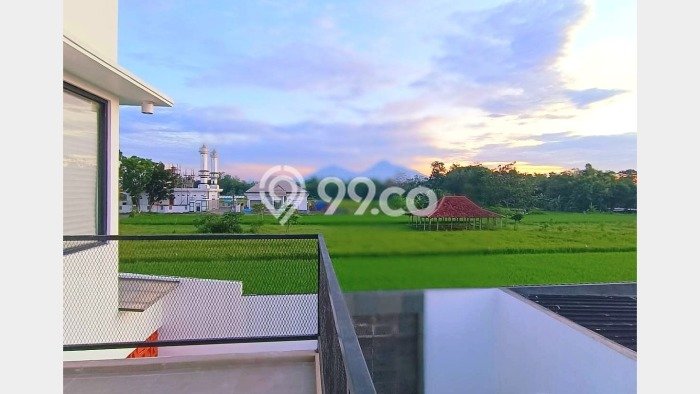 DIJUAL CEPAT! Rumah Nyaman area Godean, Sleman, LT 512m² Bangunan 250m² Bisa Nego! DIJUAL CEPAT! Rumah Nyaman area Godean, Sleman, LT 512m² Bangunan 250m² Bisa Nego!