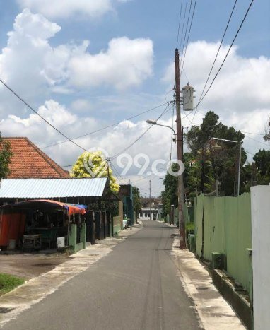 Dijual Kost Strategis di Mergangsan, Yogyakarta 25 KT, 6 KM, Luas Bangunan 500m2 Dijual Kost Strategis di Mergangsan, Yogyakarta 25 KT, 6 KM, Luas Bangunan 500m2