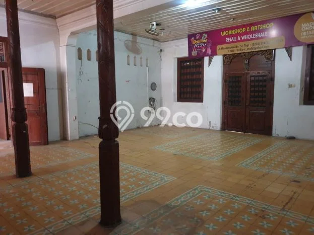 Hunian Nyaman bagi Keluarga di Kotagede - LT 326m2m² Hunian Nyaman bagi Keluarga di Kotagede - LT 326m2m²