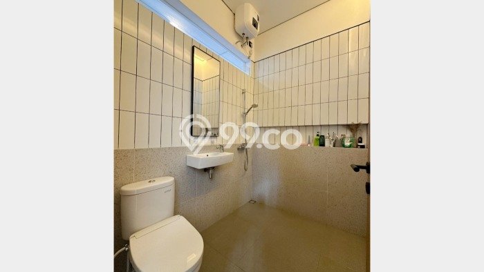 Rumah area Ngaglik, Sleman, LT 116m² Bangunan 180m² - SEGERA MILIKI! Rumah area Ngaglik, Sleman, LT 116m² Bangunan 180m² - SEGERA MILIKI!