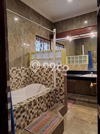 HOT DEAL! Rumah Berkualitas area Ngaglik, Sleman, Luas 648m2m² LB 600m2m² HOT DEAL! Rumah Berkualitas area Ngaglik, Sleman, Luas 648m2m² LB 600m2m²