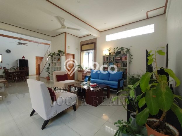 Bisa KPR! Rumah Strategis area Ngaglik, LT 254m2m² Bangunan 200m2m² Bisa KPR! Rumah Strategis area Ngaglik, LT 254m2m² Bangunan 200m2m²