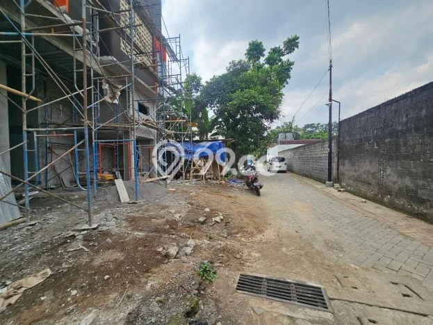 Unit Kost Dijual di Condong Catur dengan 12 Kamar Area Ramai Unit Kost Dijual di Condong Catur dengan 12 Kamar Area Ramai