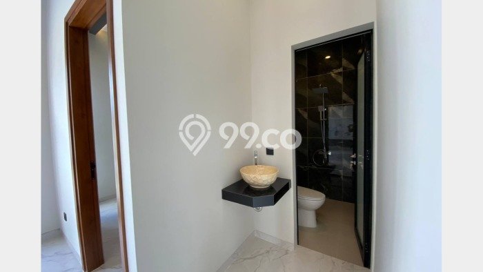 Rumah SUPER MEWAH! di Ngaglik, Sleman, Luas 148m² Bangunan 186m², HARGA SPESIAL Rumah SUPER MEWAH! di Ngaglik, Sleman, Luas 148m² Bangunan 186m², HARGA SPESIAL