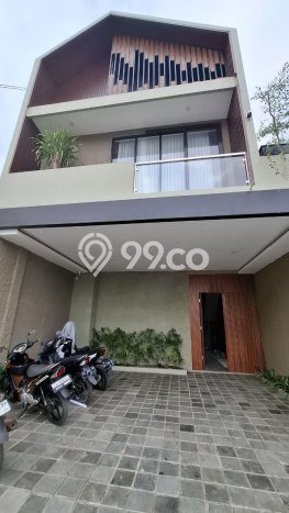 Rumah Kost untuk Dijual di Ngaglik dengan 7 KT, 7 KM, Luas 130m2 Rumah Kost untuk Dijual di Ngaglik dengan 7 KT, 7 KM, Luas 130m2