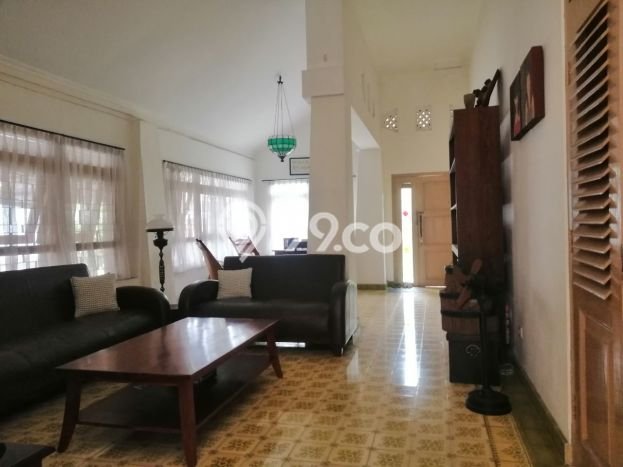 Siap Huni Hunian Elit 5 Kamar di Jetis Dekat ke Mana Saja Siap Huni Hunian Elit 5 Kamar di Jetis Dekat ke Mana Saja