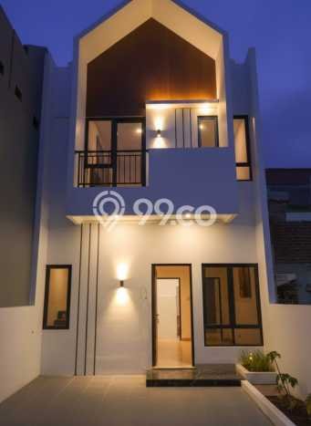 Rumah Luas Asri 3 KT Siap Huni di Cijantung Jakarta Timur Rumah Luas Asri 3 KT Siap Huni di Cijantung Jakarta Timur