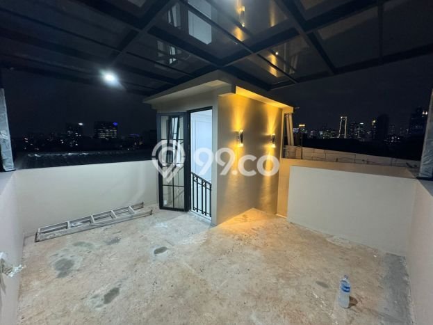 Ready to Use! Luxury House LT 60m2 Desain Elegan di Warung Buncit Ready to Use! Luxury House LT 60m2 Desain Elegan di Warung Buncit