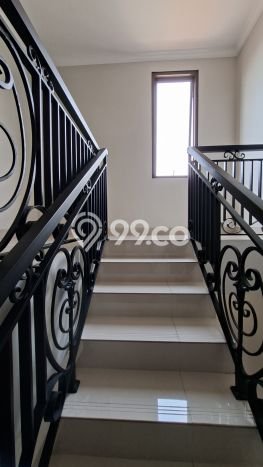 Dijual Rumah 4 Kamar Lokasi Strategis Bagus dan Strategis di Kramat Jati Dijual Rumah 4 Kamar Lokasi Strategis Bagus dan Strategis di Kramat Jati