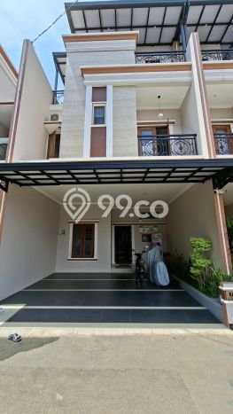 Dijual Rumah 4 Kamar Lokasi Strategis Bagus dan Strategis di Kramat Jati Dijual Rumah 4 Kamar Lokasi Strategis Bagus dan Strategis di Kramat Jati