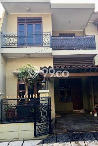 Rumah Luas Asri 3 KT Siap Pakai di Pondok Kelapa Jakarta Timur Rumah Luas Asri 3 KT Siap Pakai di Pondok Kelapa Jakarta Timur