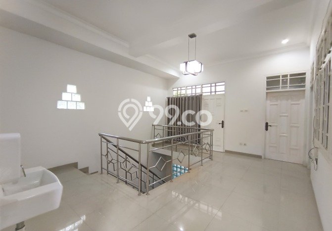 For Sale Rumah Mewah Exclusive di Duren Sawit, Jakarta Timur For Sale Rumah Mewah Exclusive di Duren Sawit, Jakarta Timur