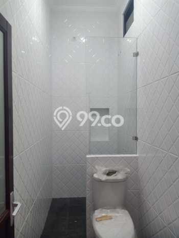 Rumah Luxury Modern Tanpa Renovasi di Pondok Kelapa Jakarta Timur Rumah Luxury Modern Tanpa Renovasi di Pondok Kelapa Jakarta Timur