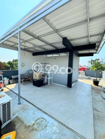 Rumah Modern 3 KT di Pondok Kelapa Jakarta Timur Unfurnished Rumah Modern 3 KT di Pondok Kelapa Jakarta Timur Unfurnished