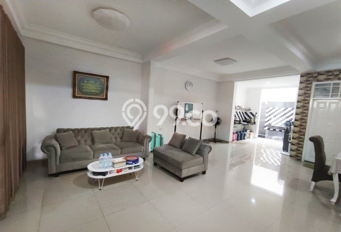 For Sale Rumah Mewah Exclusive di Duren Sawit, Jakarta Timur For Sale Rumah Mewah Exclusive di Duren Sawit, Jakarta Timur