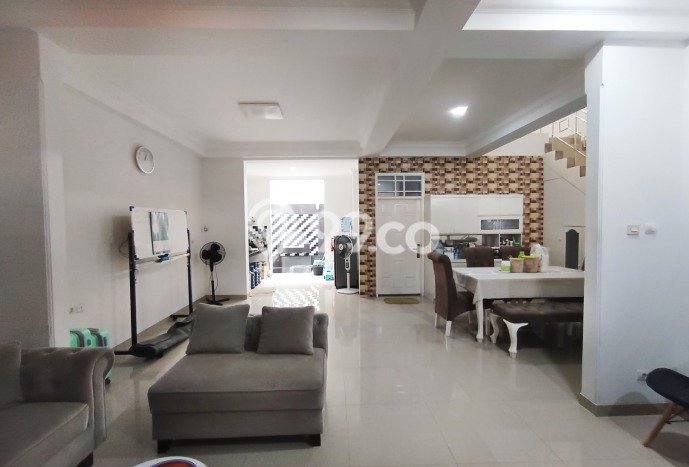 For Sale Rumah Mewah Exclusive di Duren Sawit, Jakarta Timur For Sale Rumah Mewah Exclusive di Duren Sawit, Jakarta Timur