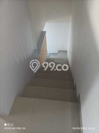 Rumah Strategis Minimalis Lb 70m2 di Matraman, Jakarta Timur Rumah Strategis Minimalis Lb 70m2 di Matraman, Jakarta Timur