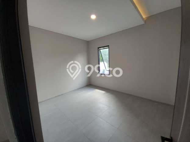 Dijual Rumah Eksklusif 3 KT di Rawamangun, Jakarta Timur Dijual Rumah Eksklusif 3 KT di Rawamangun, Jakarta Timur