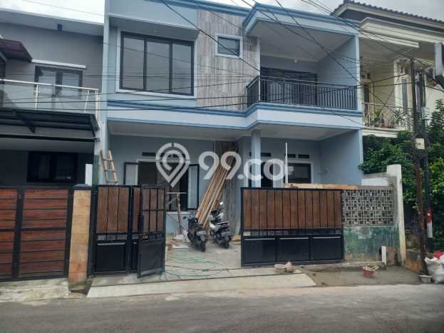 Rumah Luxury Modern Siap Huni di Pondok Kelapa Jakarta Timur Rumah Luxury Modern Siap Huni di Pondok Kelapa Jakarta Timur