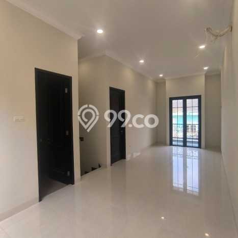 Rumah Luxury Modern Siap Huni di Rawamangun Jakarta Timur Rumah Luxury Modern Siap Huni di Rawamangun Jakarta Timur
