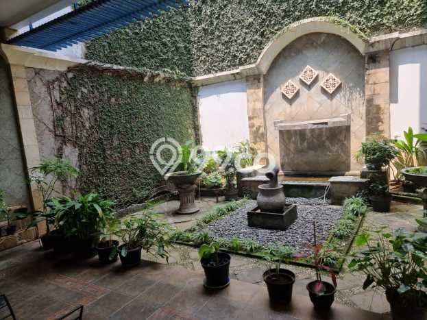 Rumah Eksklusif Dijual LT 366m2 di Kebayoran Baru, Jakarta Selatan Rumah Eksklusif Dijual LT 366m2 di Kebayoran Baru, Jakarta Selatan