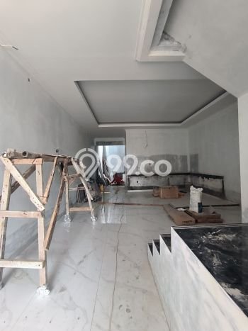 Jual Rumah Luas Megah Dengan View Eksklusif di Pejaten, Jakarta Selatan Jual Rumah Luas Megah Dengan View Eksklusif di Pejaten, Jakarta Selatan