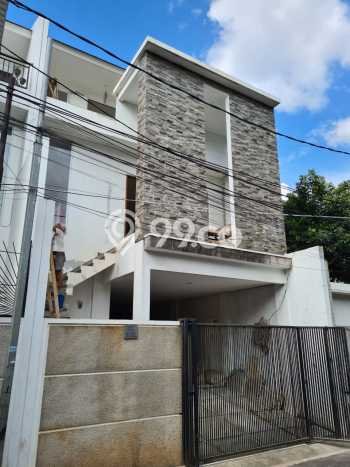 For Sale! Luxury House LT 134m2 Desain Modern di Kemang For Sale! Luxury House LT 134m2 Desain Modern di Kemang