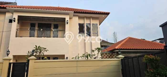 Dijual Rumah Premium dengan Fasilitas Sekitar Komplit di Kebayoran Baru, Jakarta Selatan Dijual Rumah Premium dengan Fasilitas Sekitar Komplit di Kebayoran Baru, Jakarta Selatan