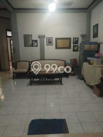 Jual Rumah Luas Megah Dengan View Eksklusif di Utan Kayu, Jakarta Timur Jual Rumah Luas Megah Dengan View Eksklusif di Utan Kayu, Jakarta Timur