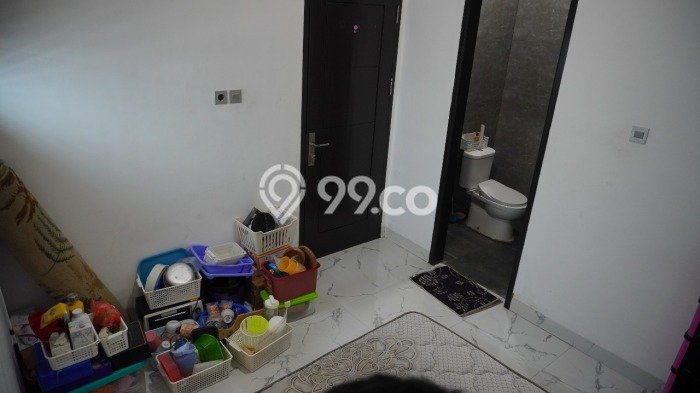 Rumah Luas Asri 3 KT Siap Huni di Jatiwaringin Jakarta Timur Rumah Luas Asri 3 KT Siap Huni di Jatiwaringin Jakarta Timur