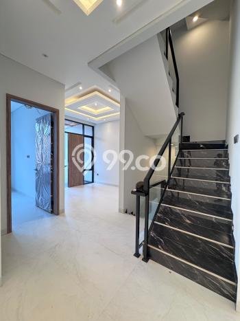Dijual Rumah Mewah Exclusive di Jagakarsa, Jakarta Selatan Dijual Rumah Mewah Exclusive di Jagakarsa, Jakarta Selatan