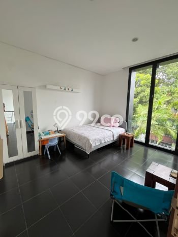 Rumah Elit Modern Siap Huni di Lebak Bulus Jakarta Selatan Rumah Elit Modern Siap Huni di Lebak Bulus Jakarta Selatan
