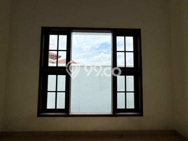 Siap Huni Hunian Elit 4 Kamar di Duren Sawit Dekat ke Mana Pun Siap Huni Hunian Elit 4 Kamar di Duren Sawit Dekat ke Mana Pun