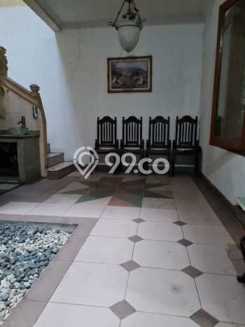 Rumah Luxury Modern Tanpa Renovasi di Rawamangun Jakarta Timur Rumah Luxury Modern Tanpa Renovasi di Rawamangun Jakarta Timur