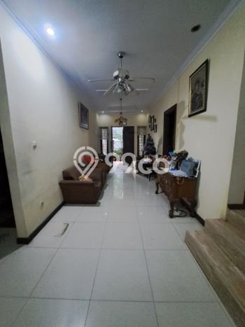 Dijual Rumah Luas Megah Dengan View Cantik di Rawamangun, Jakarta Timur Dijual Rumah Luas Megah Dengan View Cantik di Rawamangun, Jakarta Timur