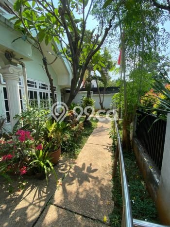 For Sale! Premium House LT 441m2 Desain Elegan di Pondok Kelapa For Sale! Premium House LT 441m2 Desain Elegan di Pondok Kelapa