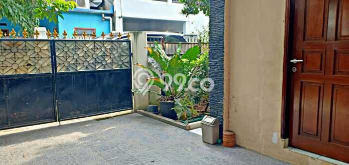 Jual Rumah Luas Elegan Dengan View Eksklusif di Rawamangun, Jakarta Timur Jual Rumah Luas Elegan Dengan View Eksklusif di Rawamangun, Jakarta Timur