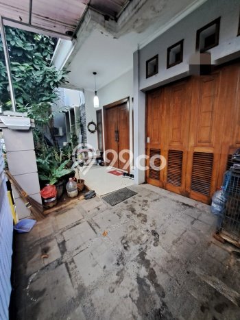 Dijual Rumah Luas Megah Dengan View Cantik di Rawamangun, Jakarta Timur Dijual Rumah Luas Megah Dengan View Cantik di Rawamangun, Jakarta Timur