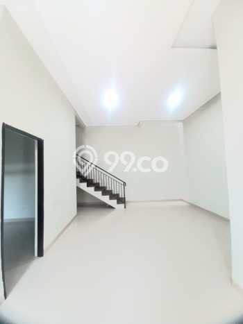 Dijual Rumah Eksklusif 3 KT di Pondok Kelapa, Jakarta Timur Dijual Rumah Eksklusif 3 KT di Pondok Kelapa, Jakarta Timur