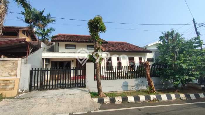 Rumah Luxury Modern Siap Huni di Pondok Kelapa Jakarta Timur Rumah Luxury Modern Siap Huni di Pondok Kelapa Jakarta Timur