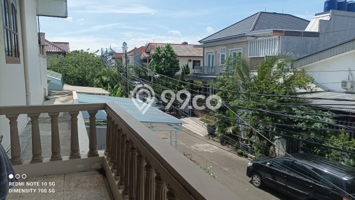 Rumah Elit Modern Tanpa Renovasi di Rawamangun Jakarta Timur Rumah Elit Modern Tanpa Renovasi di Rawamangun Jakarta Timur