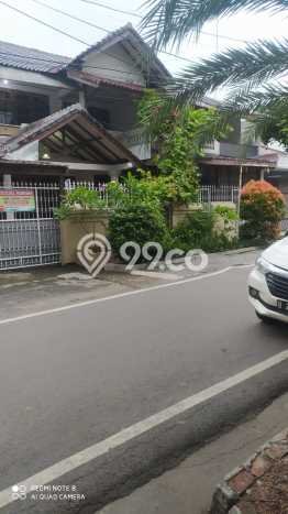 Rumah Elit Modern Tanpa Renovasi di Kayu Putih Jakarta Timur Rumah Elit Modern Tanpa Renovasi di Kayu Putih Jakarta Timur
