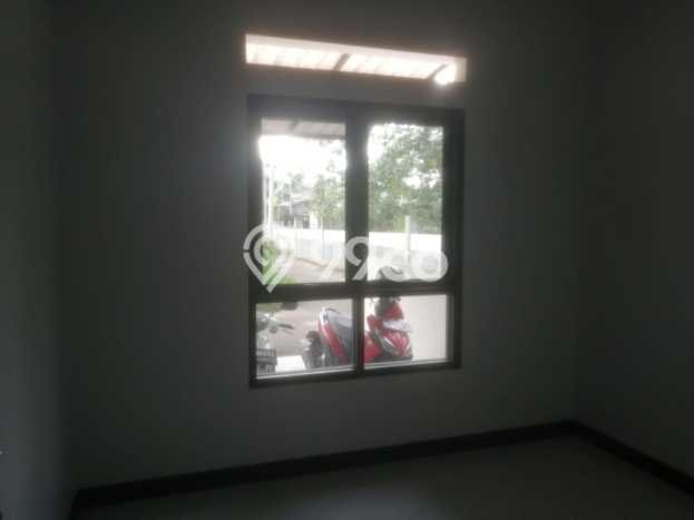 Dijual Rumah Eksklusif 2 KT di Cibubur, Jakarta Timur Dijual Rumah Eksklusif 2 KT di Cibubur, Jakarta Timur