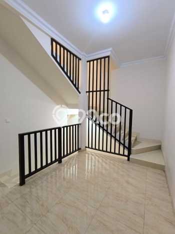 Rumah Modern 4 Kamar LT 77m2 di Rawamangun Rumah Modern 4 Kamar LT 77m2 di Rawamangun