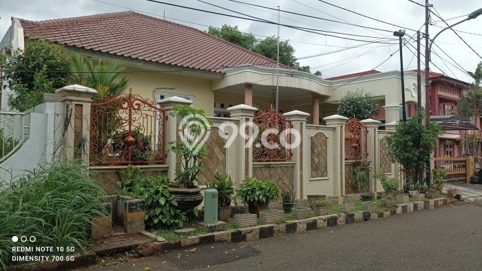 For Sale! Premium House LT 519m2 Desain Elegan di Pondok Kelapa For Sale! Premium House LT 519m2 Desain Elegan di Pondok Kelapa
